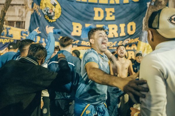 Buenos Aires Transformada: Abraçando a Rivalidade entre River Plate e Boca Juniors